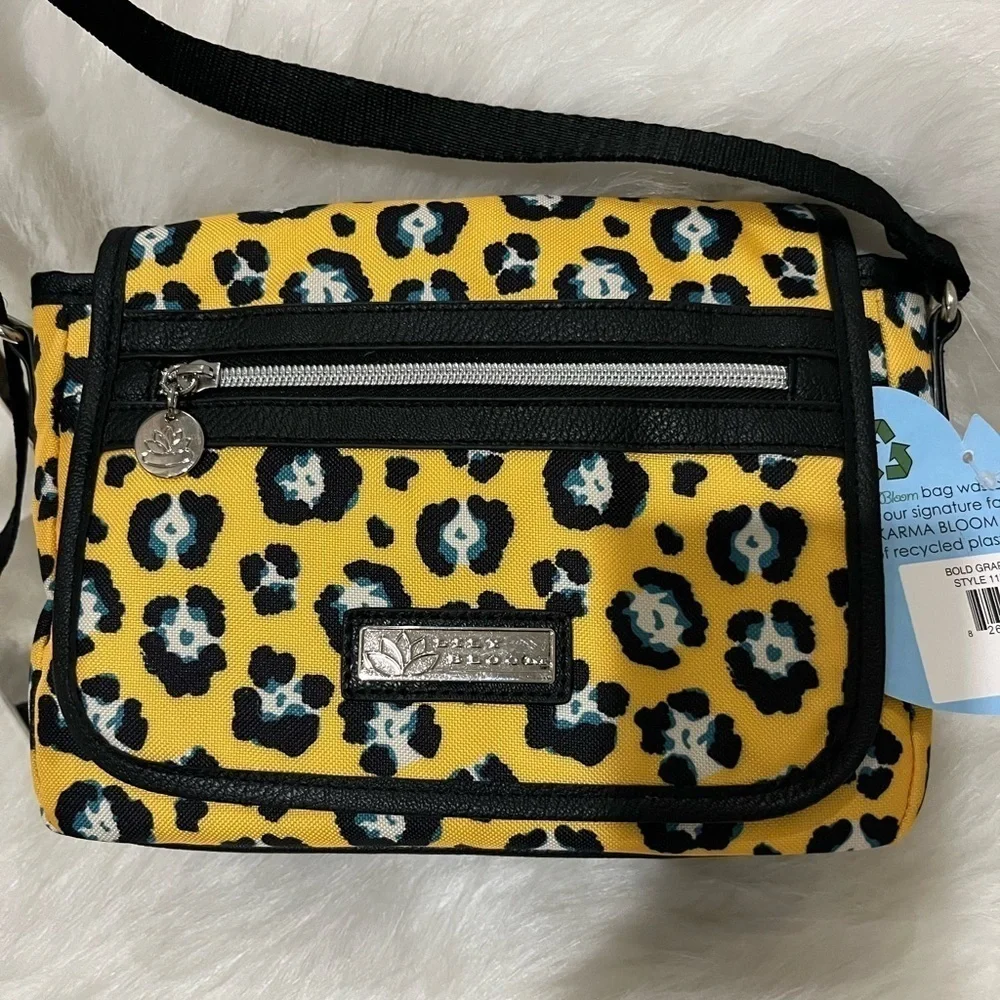NWT LiLy Bloom Julia Crossbody- Bold Graphic Leopard Print